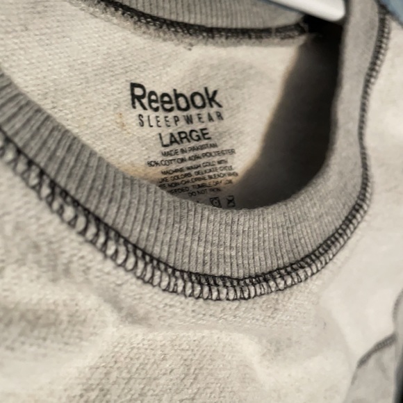 Reebok Men’s shirt fleece grey size large - Picture 4 of 4